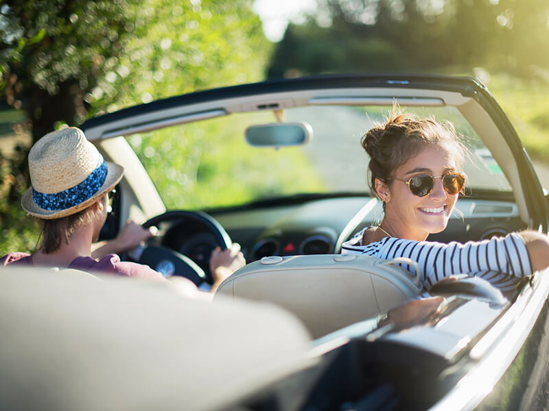 Si tienes coche, tu prstamo llega sobre ruedas y sin tener que renunciar a tu vehculo