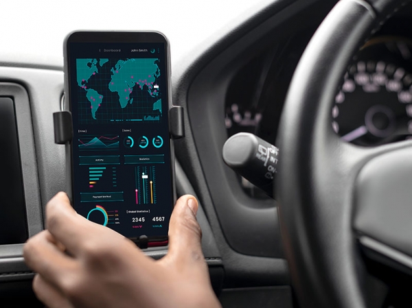 5G Automotive Association tests real-time safety notifications for vehicles and pedestrians