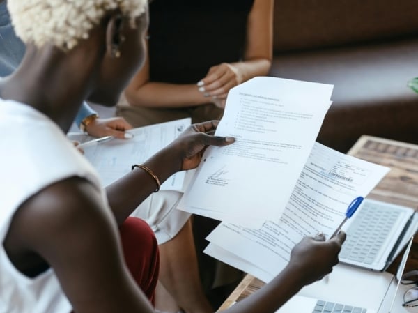 AI to Summarize PDFs: Turn 10 Pages Into 1 in a Second